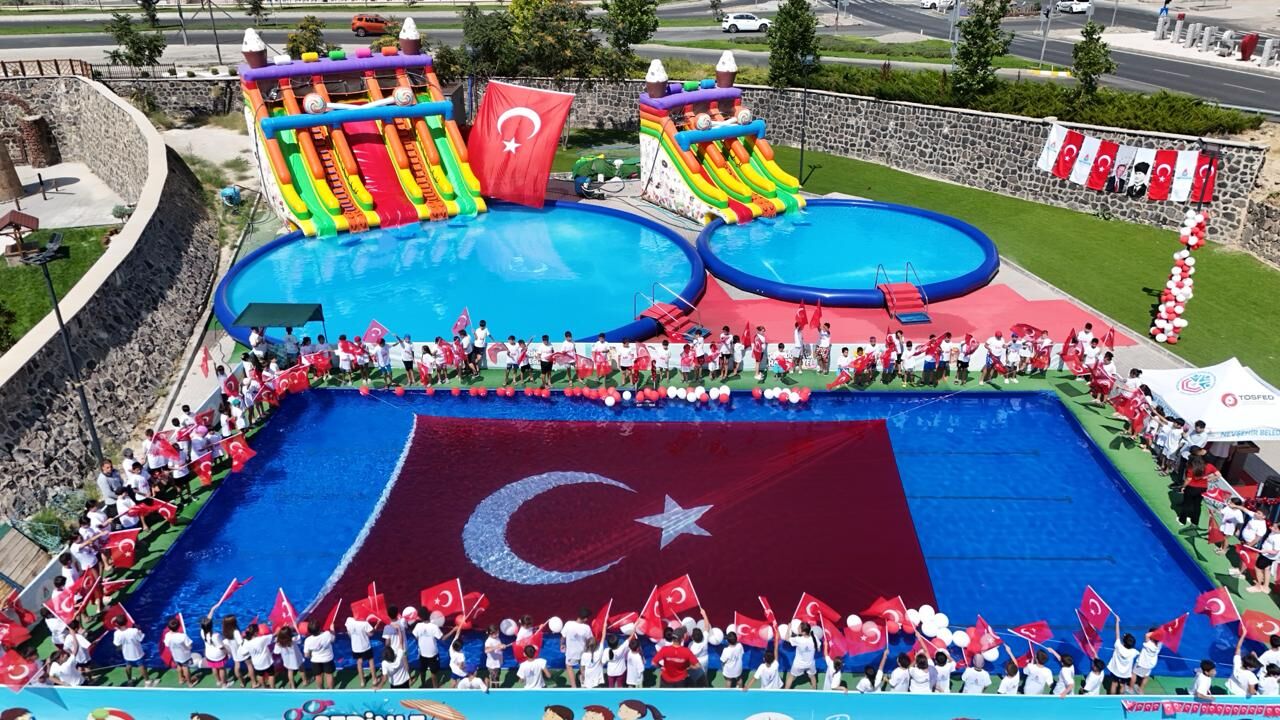 Nev Bel Zafer Bayrami Coşkusu 005