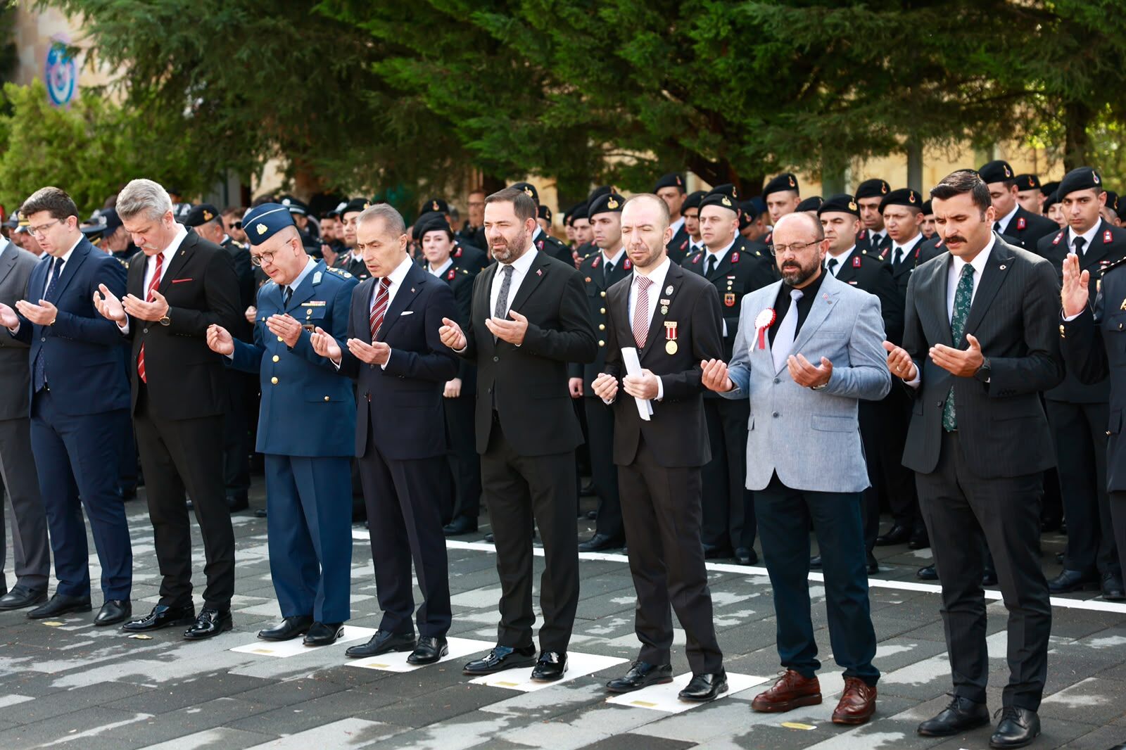 Nev Bel Gazi̇ler Günü 001