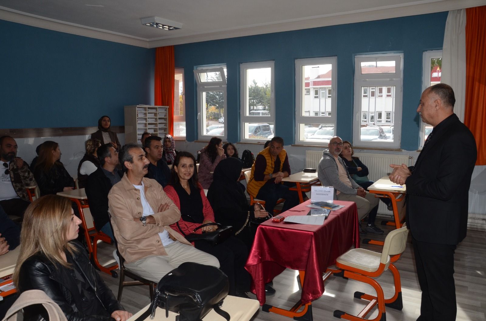 Kardelen’de 11 ve 12. Sınıfların Veli Toplantısı Yapıldı